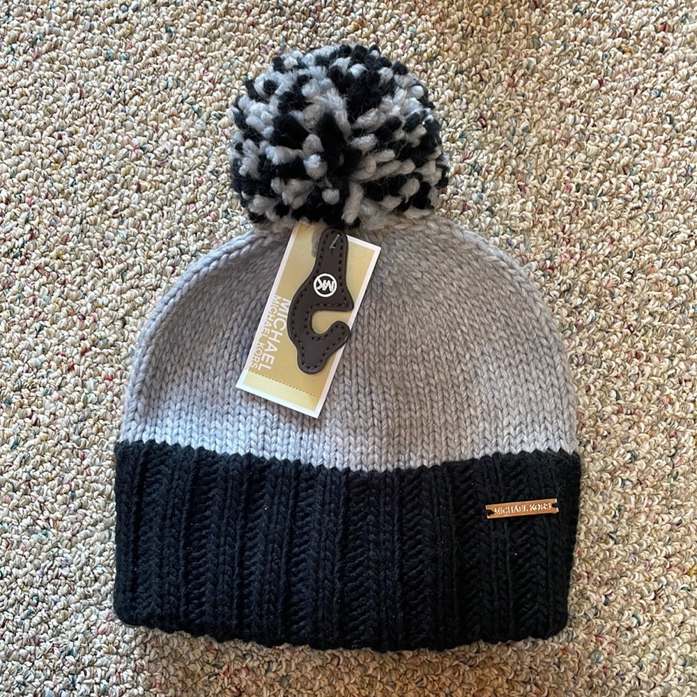 Micheal Kors grey and black beanie.